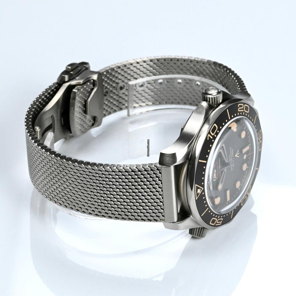 Omega Seamaster Diver 300M Edition 007